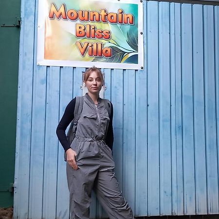 Mountain Bliss Villa เปราเดนิยา ภายนอก รูปภาพ