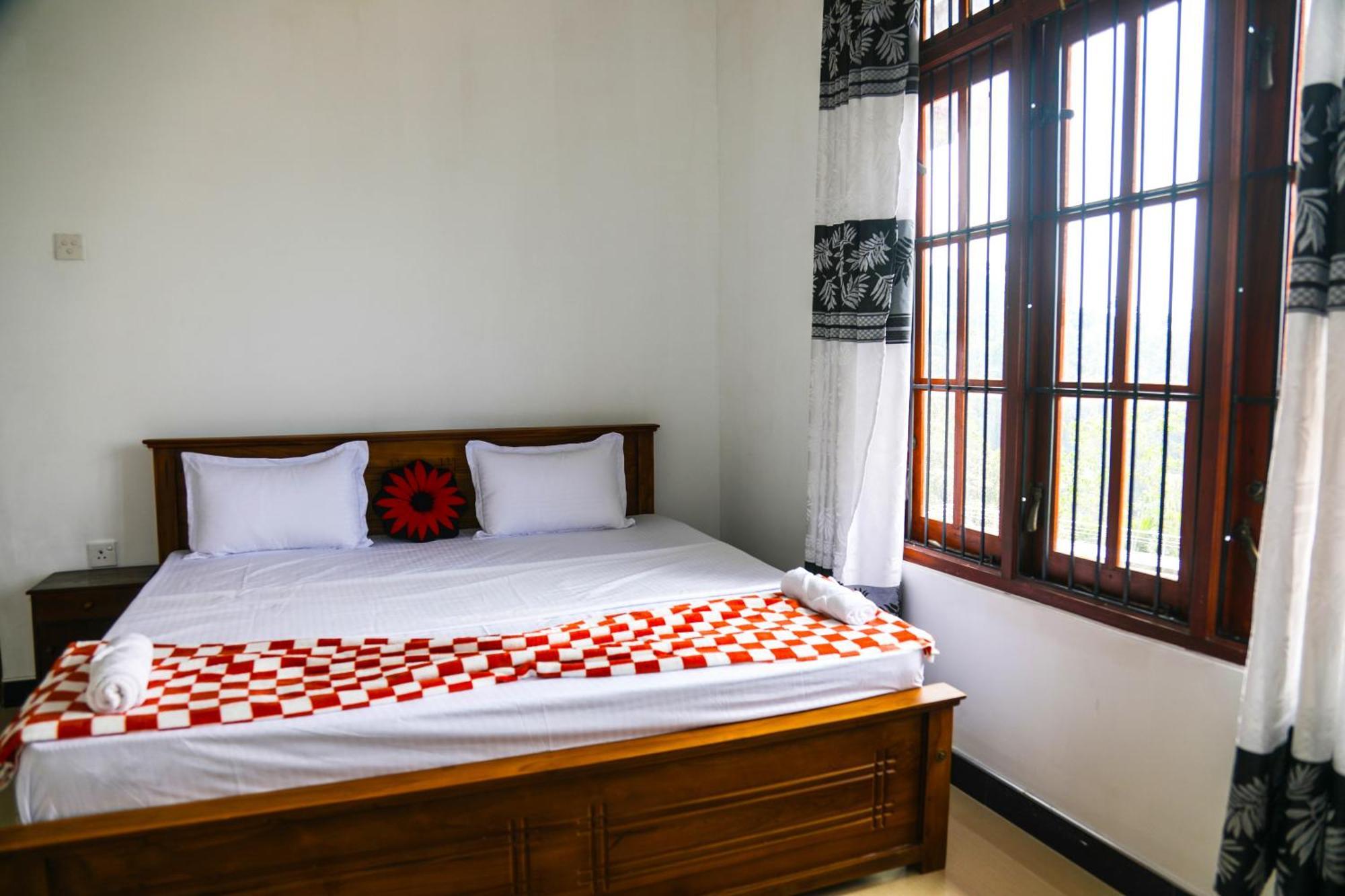 Mountain Bliss Villa เปราเดนิยา ภายนอก รูปภาพ