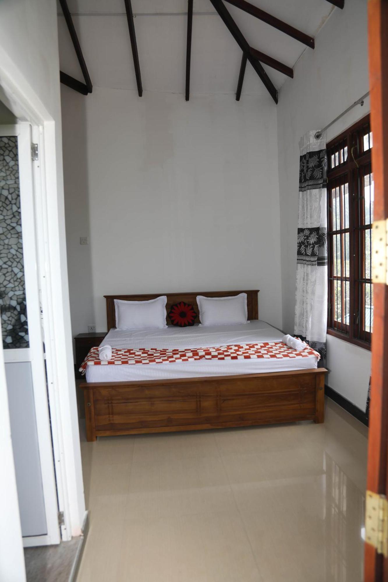 Mountain Bliss Villa เปราเดนิยา ภายนอก รูปภาพ
